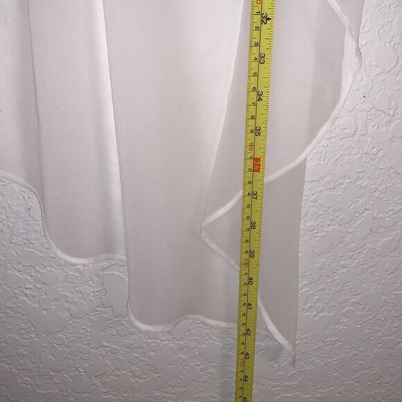 Chico’s Black Label Elegant Woven White Asymmetrical  Blouse Size 2/12 - Picture 13 of 14